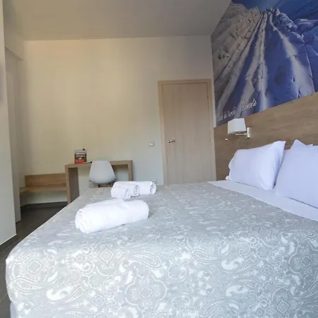 New Casa Corvaja Guest house *