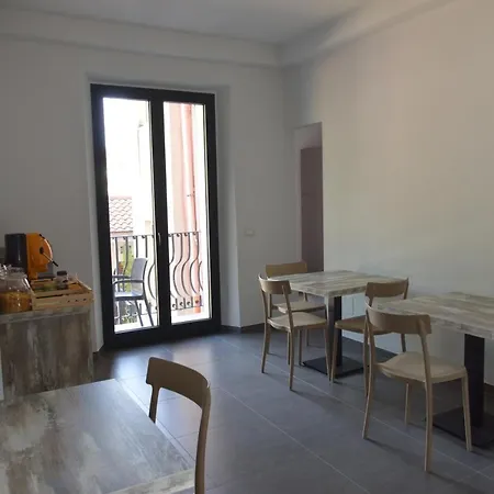 Guest house New Casa Corvaja 4*